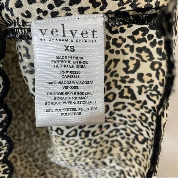 Graham & Spencer Olivia Leopard Printed Blouse - Picture 9 of 13